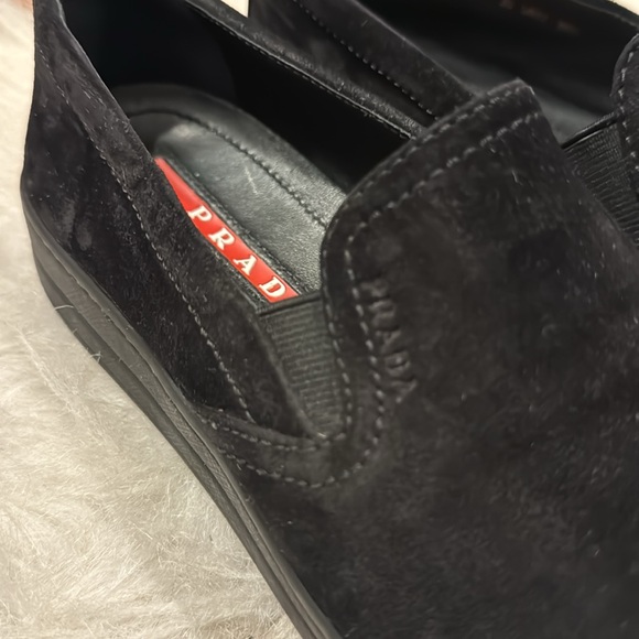 Prada black suede women slip on sneaker size 38 1/2 pre-owned. - Picture 4 of 9